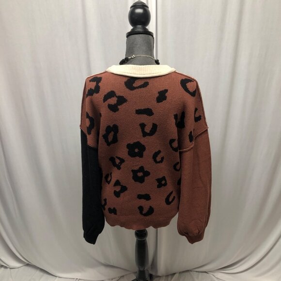 Leopard Slouchy Sweater Womens Size Medium Long Sleeve Casual Oversized NEW - Picture 5 of 10